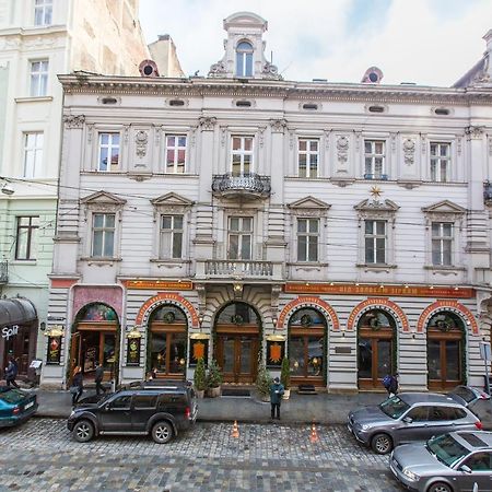Австрійська Квартира В Центрі На Вулиці Михальчука 5 إلفيف المظهر الخارجي الصورة