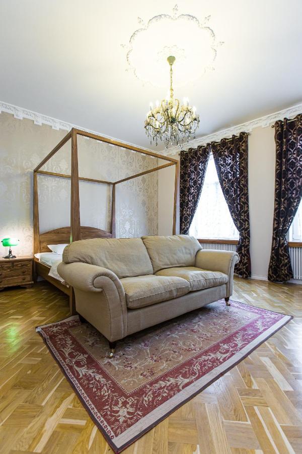 Австрійська Квартира В Центрі На Вулиці Михальчука 5 إلفيف المظهر الخارجي الصورة